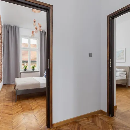 Aether Oasis - 2Br Apartment In City Center-2